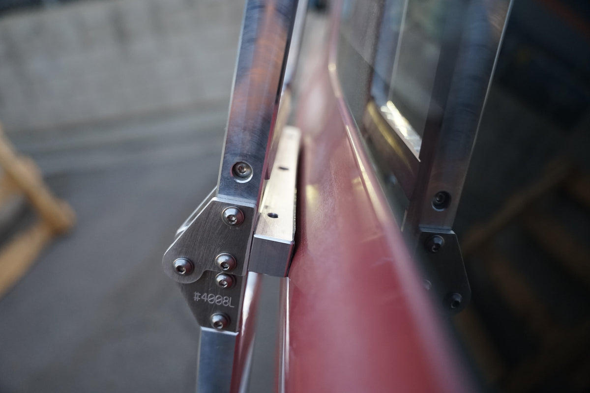 Aerogenics Full Size Ladder - 1997-01 Honda CRV